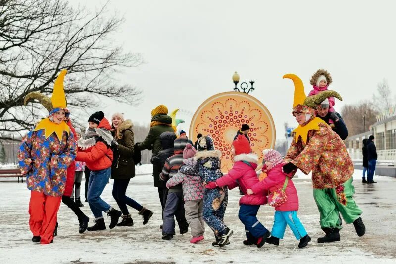 Масленица в люблино. Детям о Масленице. Игры на Масленицу. Фотосессия на Масленицу детей. Празднование Масленицы для детей.