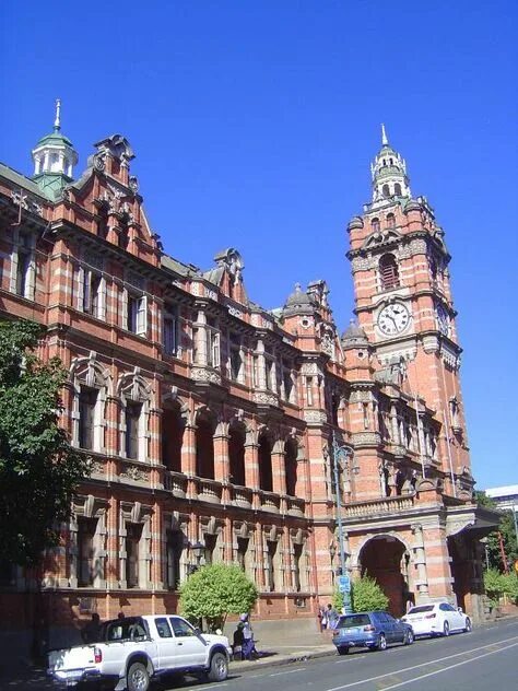Питермарицбург. Питермарицбург архитектура. Город в африке питермарицбург. Питермарицбург улицы. Город в африке питермарицбург.