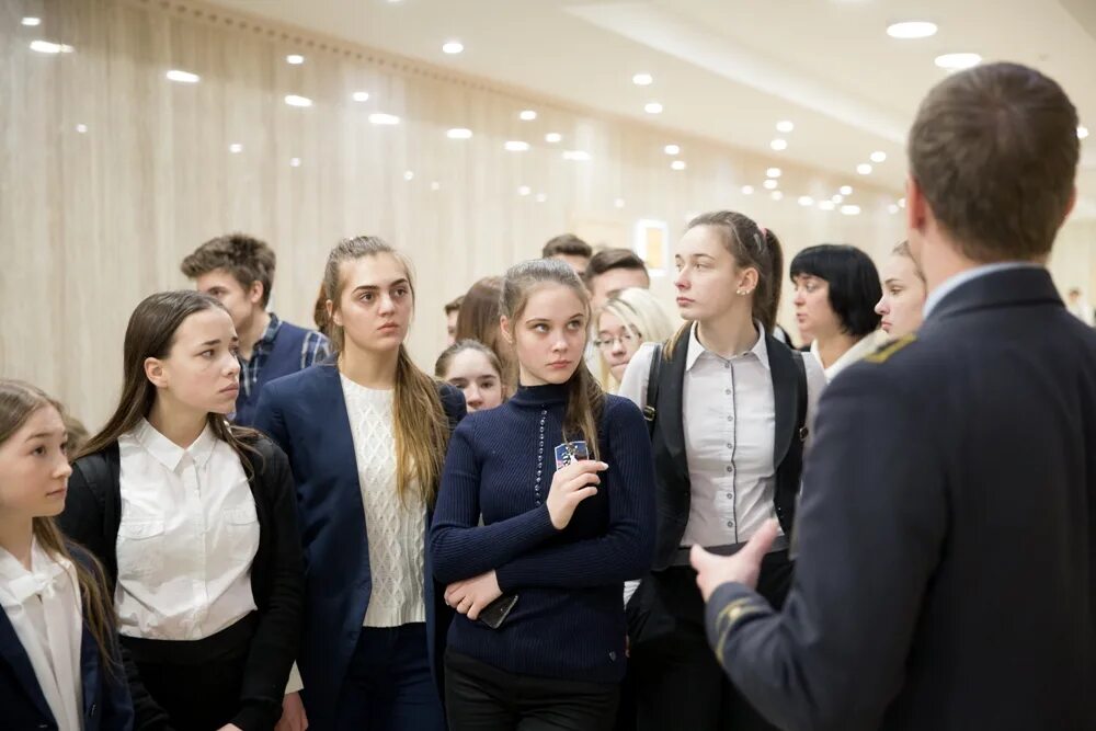 Абитуриенты санкт петербурга. Приемная комиссия ВГПУ. Приемная комиссия БФУ. Абитуриент БФУ. Приемная комиссия ННГУ.