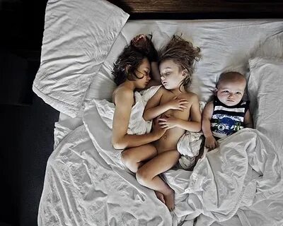 Bed sisters