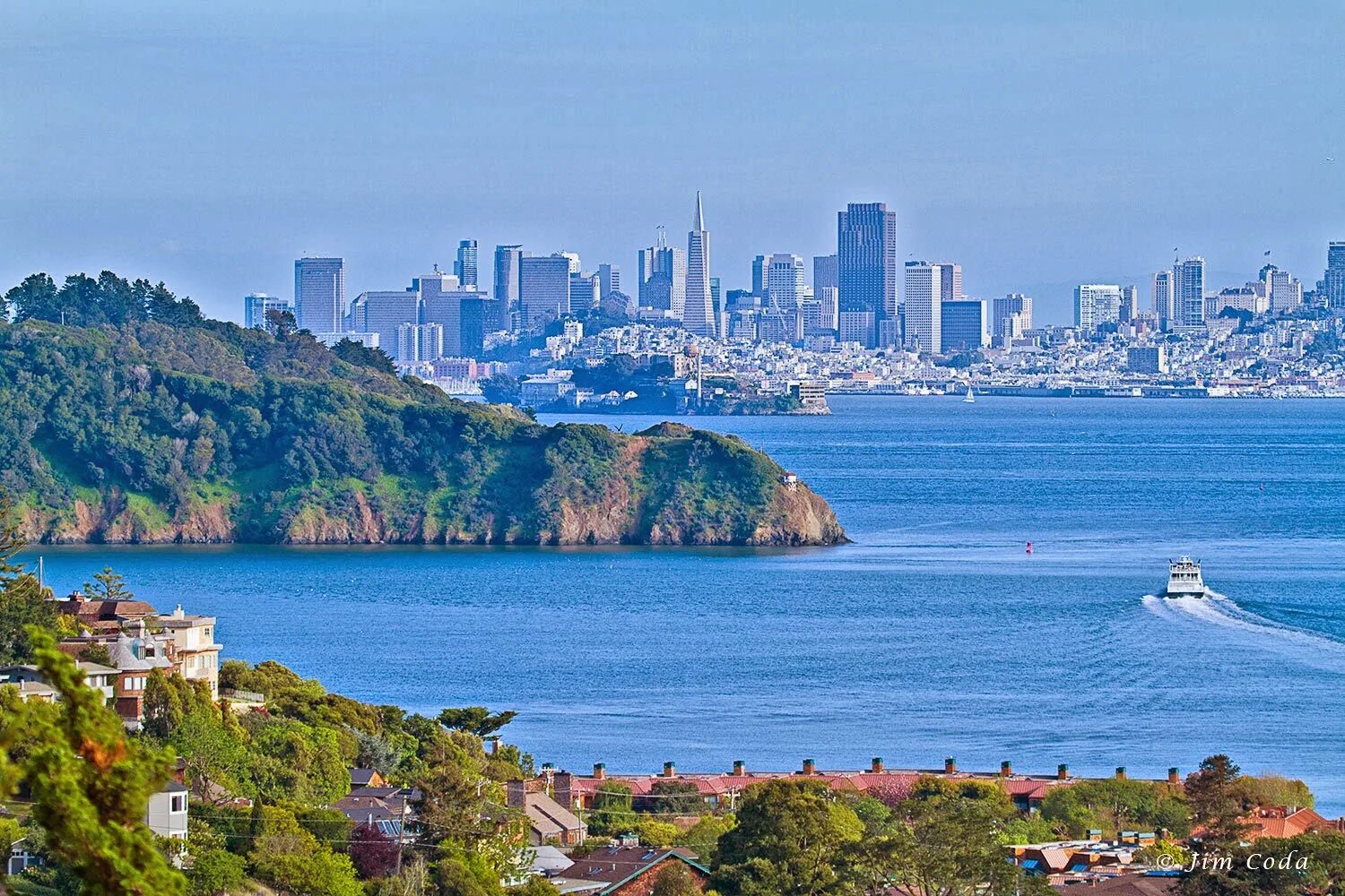 Сан франциско какой океан. Сан-Франциско (Калифорния). Сан Франциско океан. Тибурон Сан Франциско. Город Саусалито Сан Франциско.