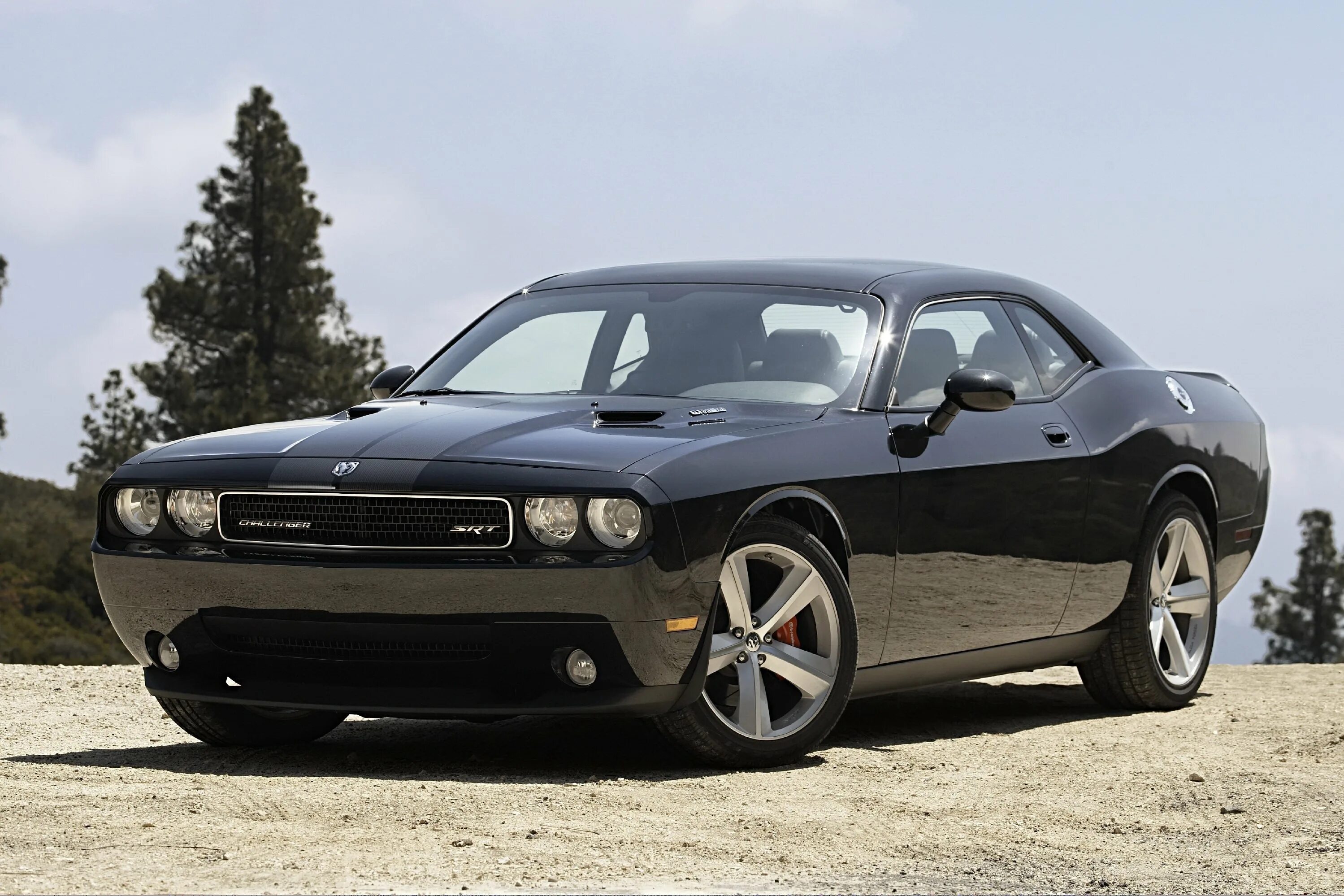 Машина додж челленджер. Dodge Challenger СРТ 2008. Dodge Challenger srt8. Dodge Challenger srt 2008. Додж Челленджер СРТ 2008.