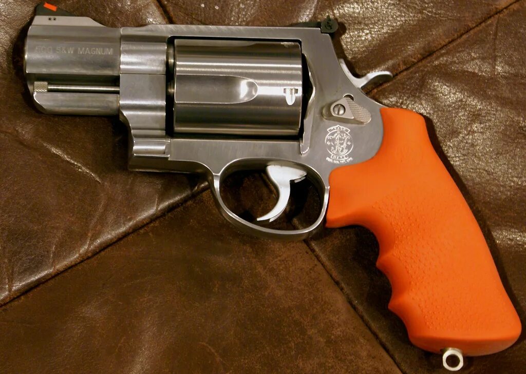Револьвер 500. SW 500 Magnum револьвер. Smith & Wesson .500 s&w Magnum. Смит-Вессон 500 Магнум. Револьвер Smith Wesson 500.