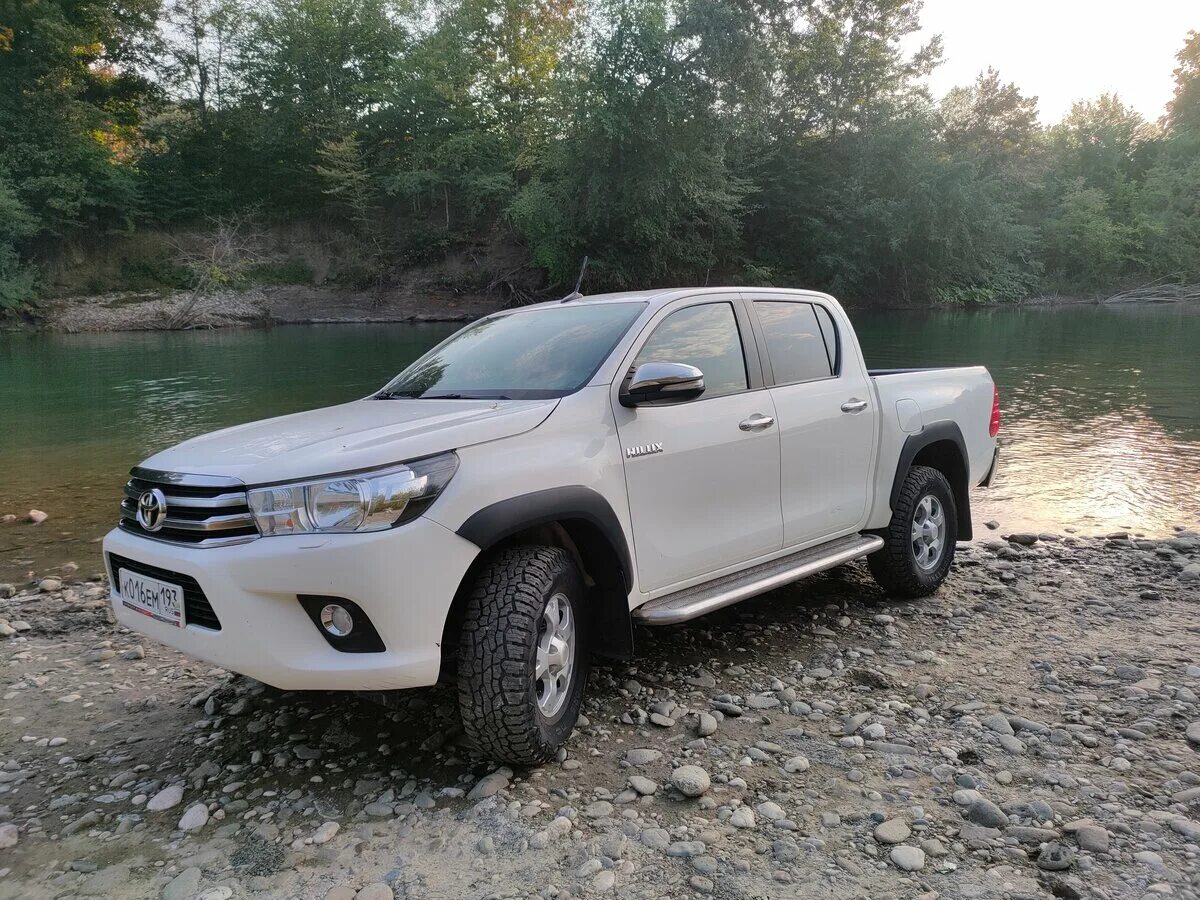 Toyota hilux vii рестайлинг. Toyota hilux vii рестайлинг. Toyota hilux 2011-2015 vii restyling. 0 дизель. Toyota hilux 1995.