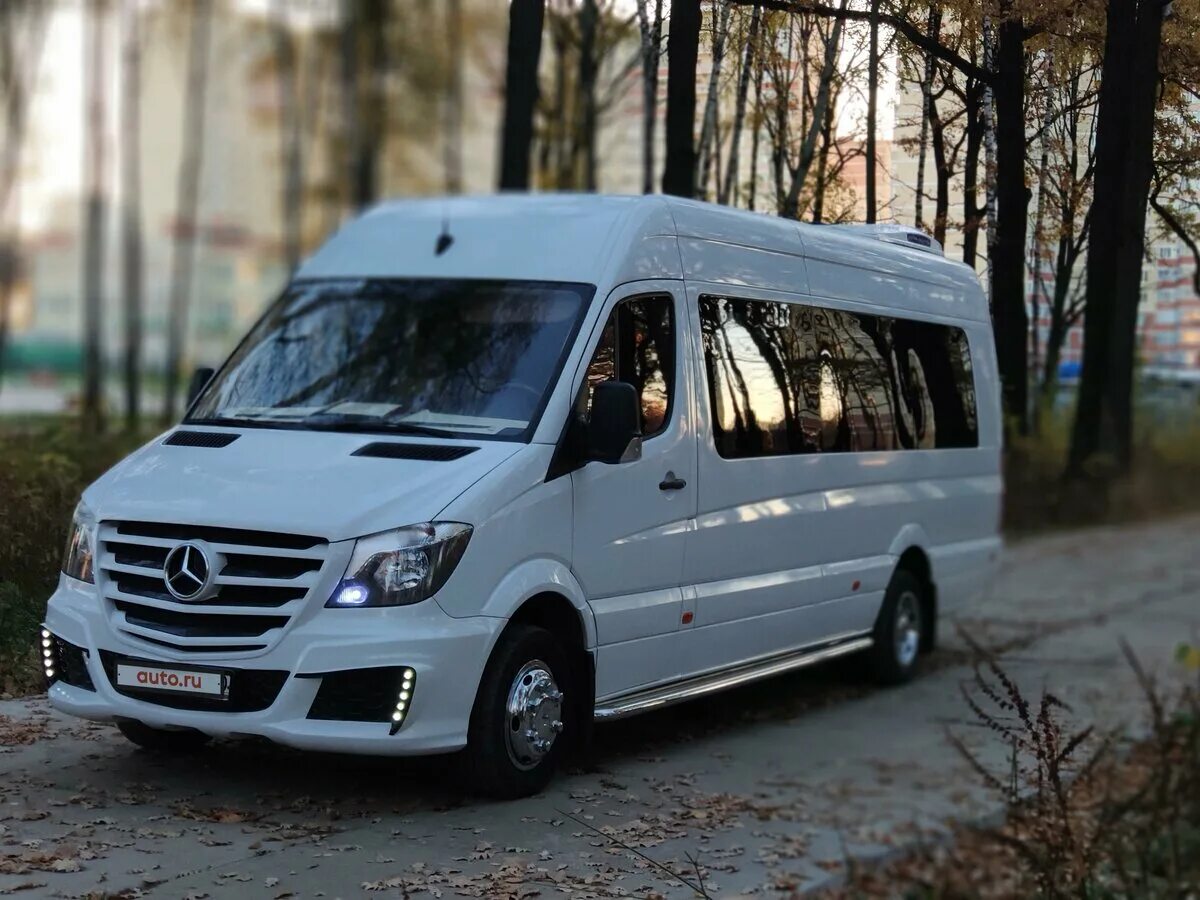 Mercedes benz minivan. Белый микроавтобус. Белый микроавтобус. Белый микроавтобус. Белый микроавтобус.