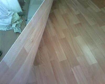 Линолеум клеют