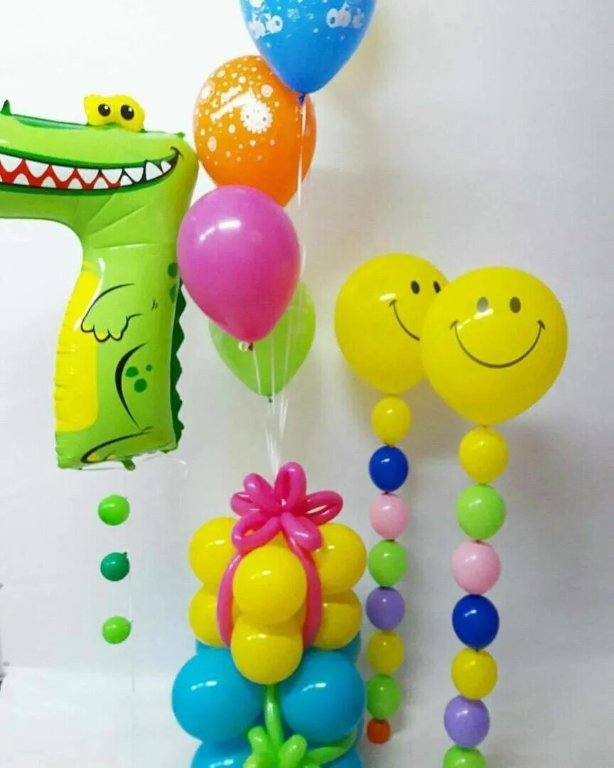 7 шарик на день рождения. Композиции из воздушных шаров с цифрами. Шары на детский день рождения. Воздушные шары. Шары на день рождения мальчику 7 лет.