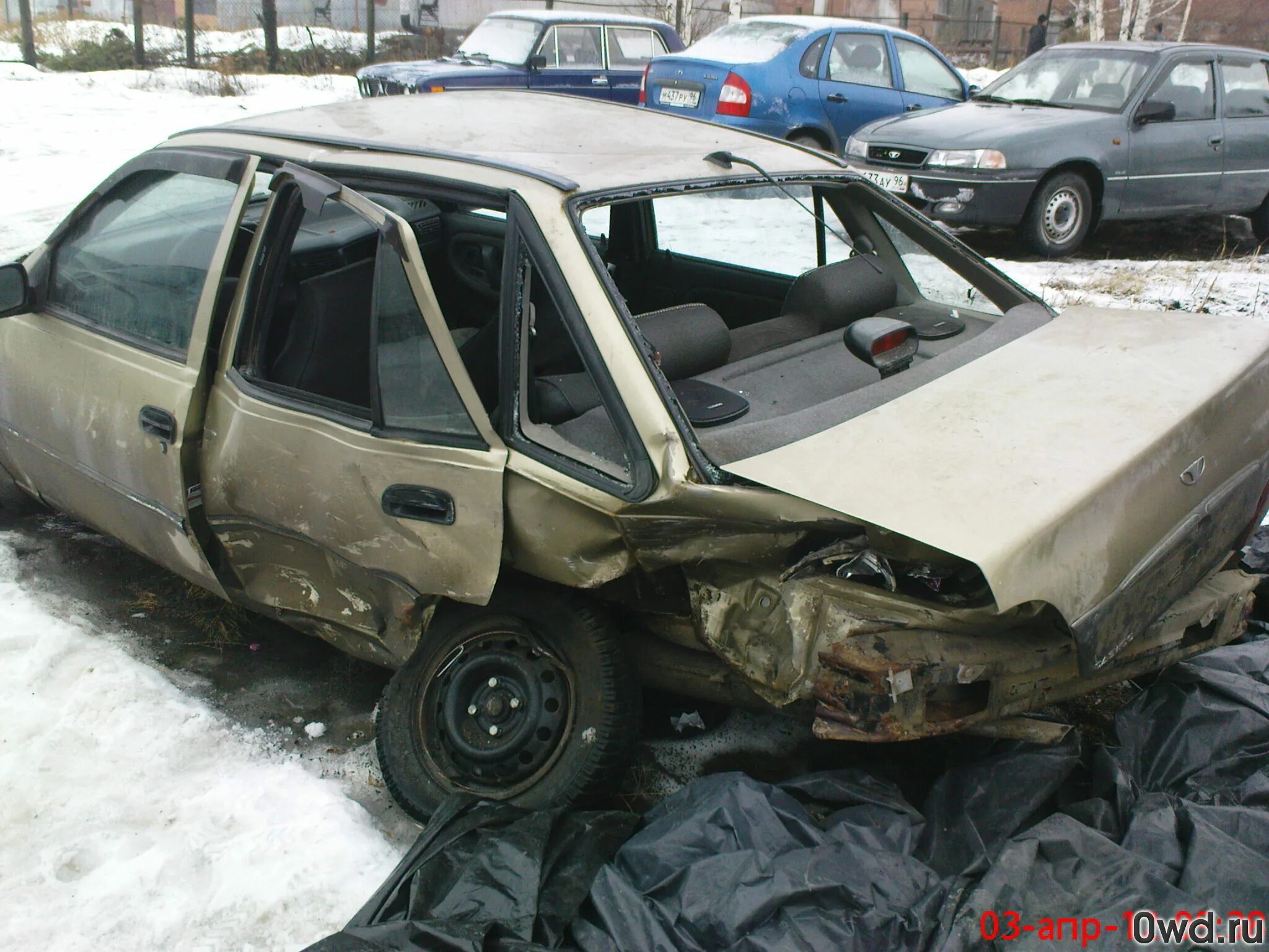 Daewoo Nexia 1 битая. Нексия 150 гнилая. Daewoo Nexia аварийный.