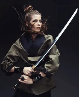 Samurai girl fight