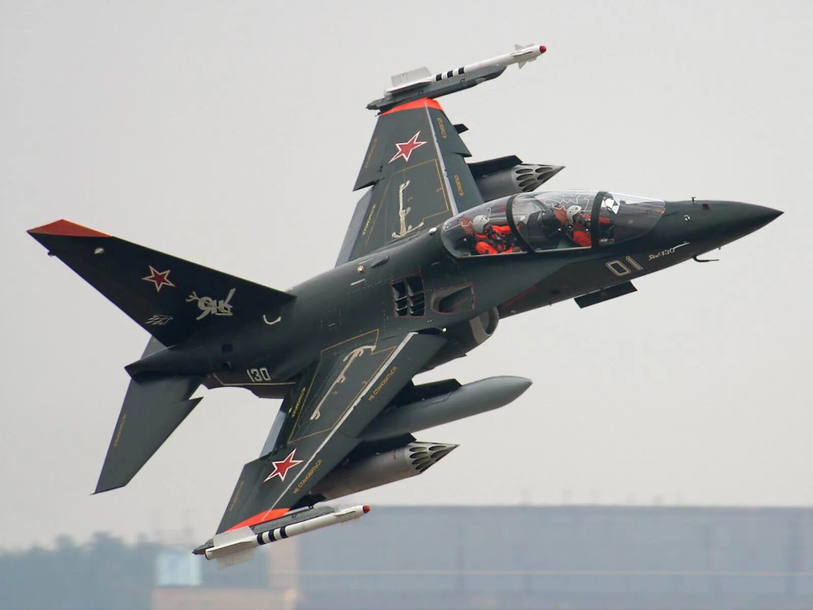 Самолёт истребитель су 34. Су-27 истребитель - перехватчик. Истребитель су-30. Самолёт истребитель су 34. Су-27 вооружение.