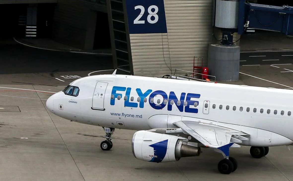 Флайоне. Флай Ван авиакомпания. Самолеты Fly one. Молдовы Fly one. Airbus flyone.