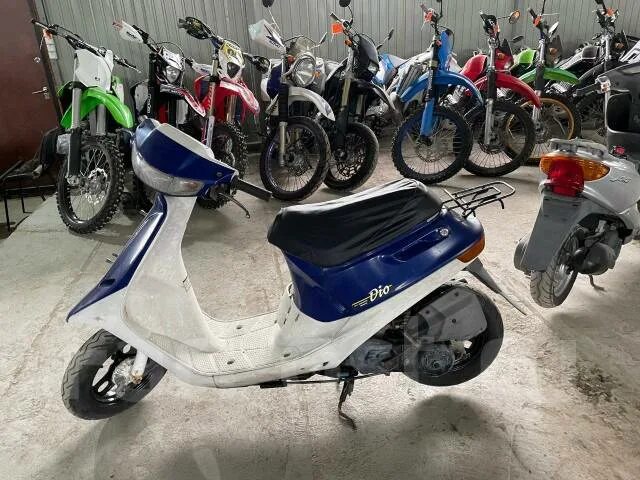 Мопед без пробега. Honda Dio af 18 сине-белый. Модификации Dio af 18. Af18. Мопед Honda Dio af68 Рестайлинг 2017 г.