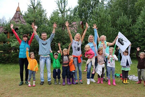 Рос в дол. Семейный лагерь вместе. Вожатые аниматоры. Вожатый или аниматор. Расти вместе с компанией.