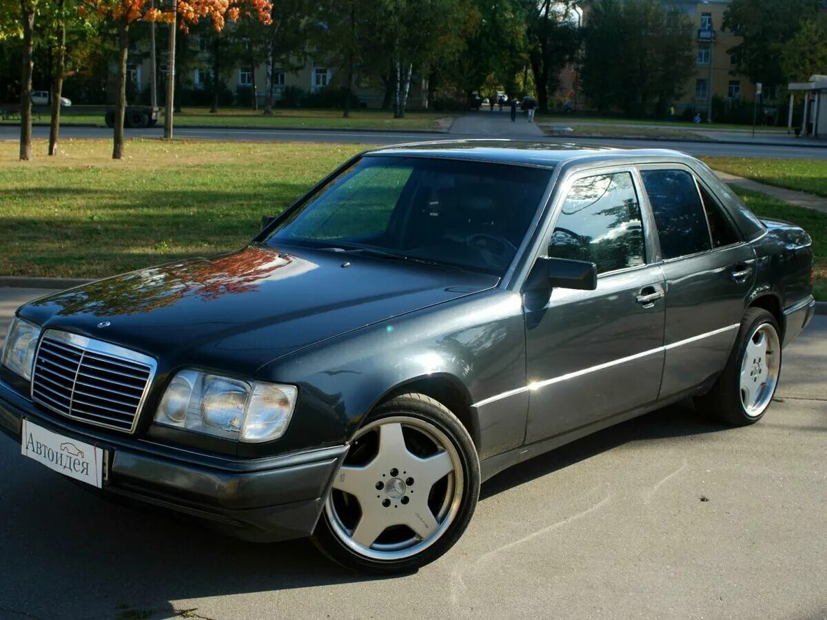 Мерседес е 124 купить. Mercedes Benz 124 1995. Mercedes Benz w124 e230. Мерседес 124 230е. Мерседес 124 е200.