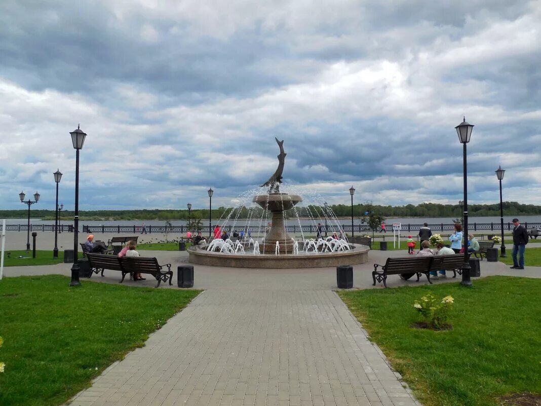 набережная камы сарапул фонтан. сарапул набережная. сарапул набережная. набережная города сарапула. набережная камы сарапул фонтан.