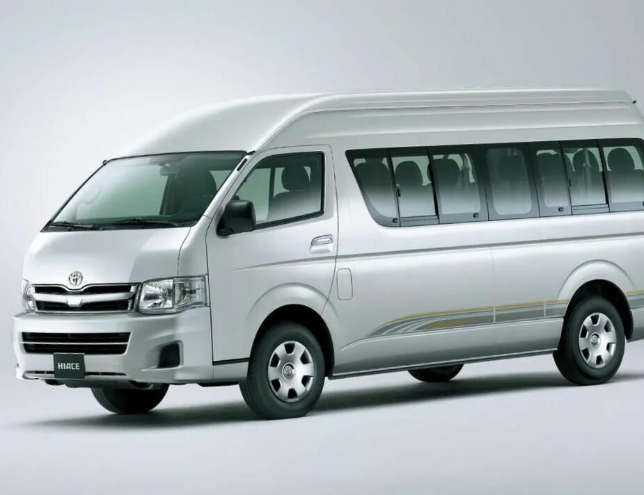 Toyota Hiace 2022. Toyota Hiace 3. Тойота Хайс микроавтобус 2022. Toyota Hiace грузовой 2021. Toyota hiace цена