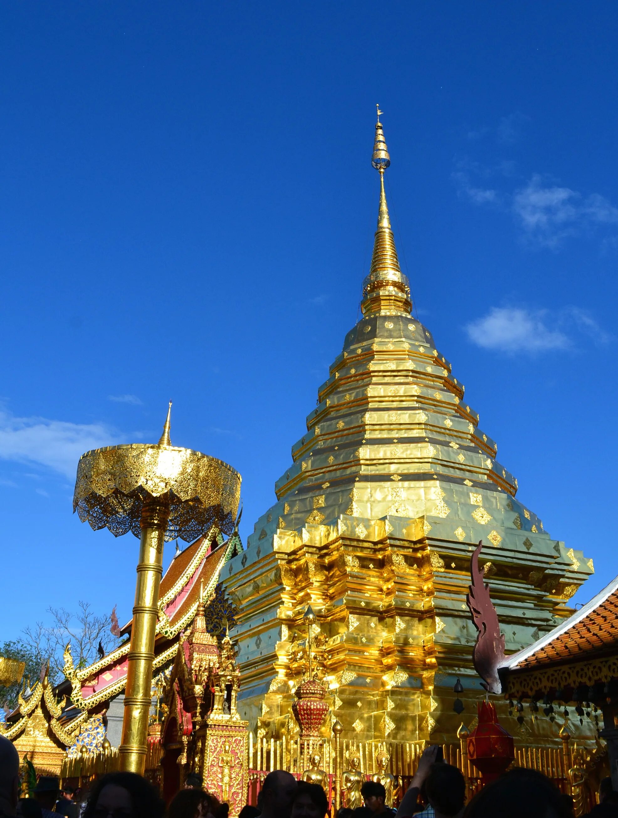 Ват Прахат дой Сутхеп Таиланд. Храма дой Сутхеп. Храм в Чиангмае дой Сутхеп. Гора Пхра.