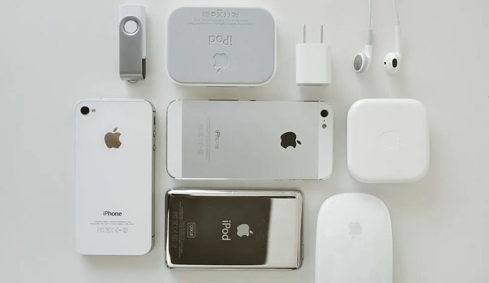Магазин списанной техники apple за 0. Набор Эппл техники. Продукция Эппл 14 айфон. Продукция Apple 960х390. Линейка техники Apple.