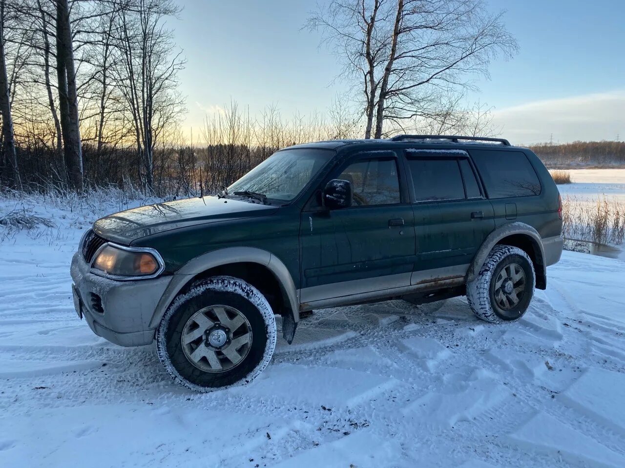 Montero Sport 2000. Митсубиши Монтеро спорт 2000. Mitsubishi Montero Sport 2000г. Митсубиси Монтеро спорт 2000 г двигатель. Купить мицубиси паджеро спорт в спб