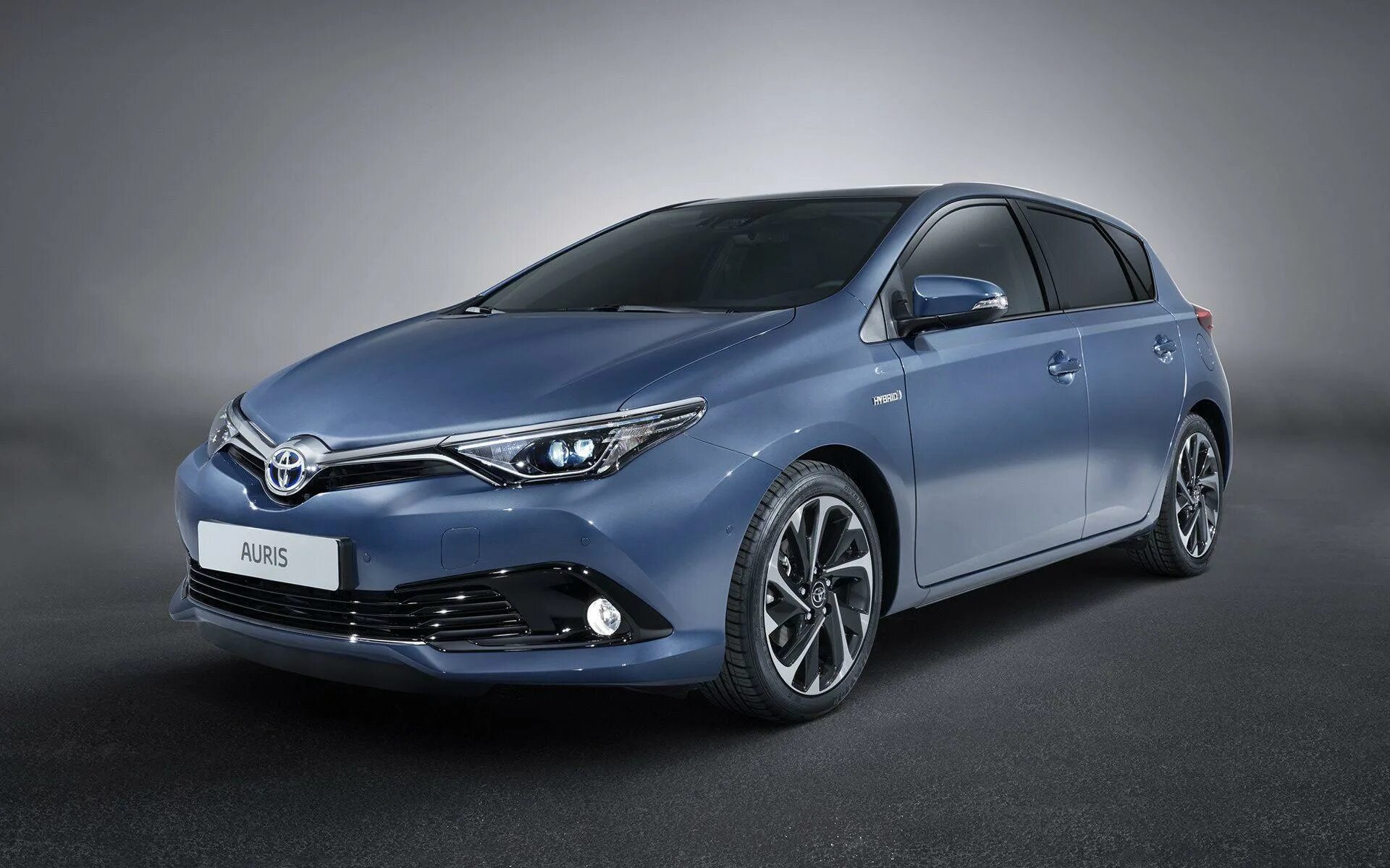 Тойота аурис новая. Toyota Auris 2016 Hybrid. Тойота аурис 2021. Тойота аурис хэтчбек 2015. Тойота аурис гибрид 2016.