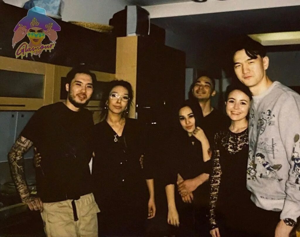 Скриптонит и его девушка 2020. Нигора абдиганиева жена скриптонит. Скриптонит жена. Нигора абдиганиева и скриптонит. Адиль жалелов жена.