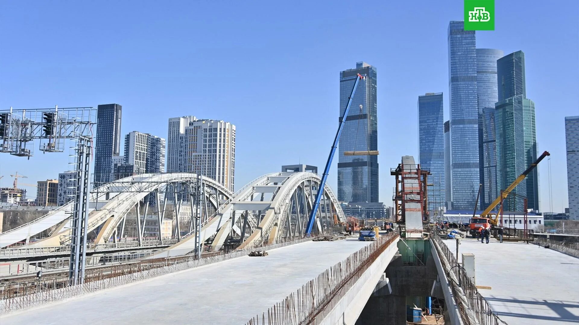 эстакада шелепихинская набережная. северный дублёр кутузовского проспекта. дублёр кутузовского проспекта фото. кутузовский проспект 2023. северный дублёр кутузовского проспекта 2022.