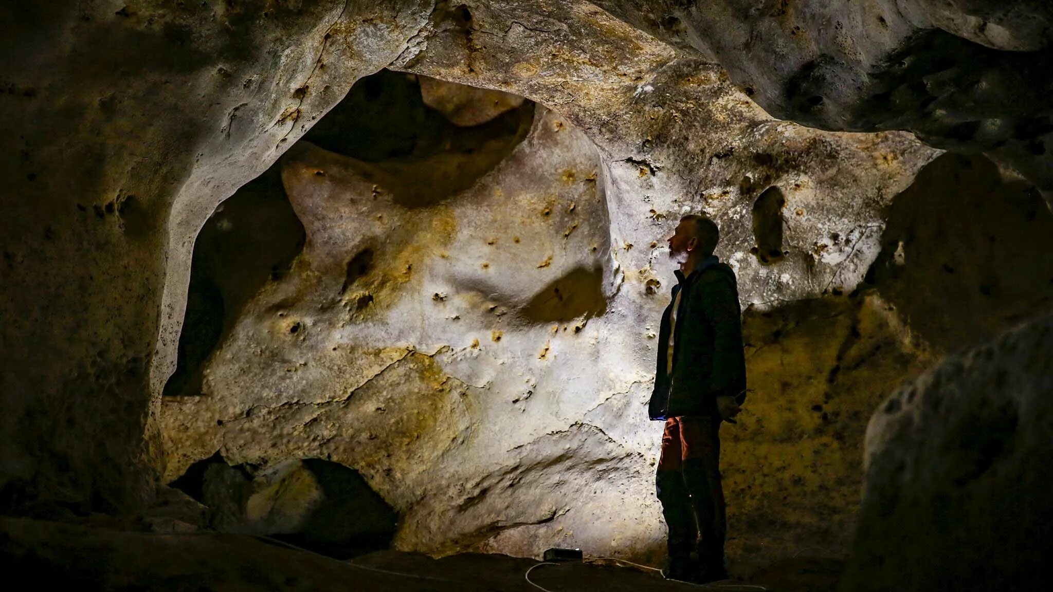 Белогорская пещера таврида. Пещера Таврида в Крыму. Зуя пещера Таврида. Белогорск пещера Таврида. Таврида пещера экскурсовод.