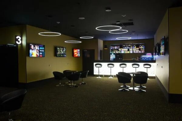 Каро vegas 22 кинотеатр. Каро 22 мякинино. Вегас кунцево кинотеатр вип зал. Кинотеатр каро 13 кунцево. Каро 17 авиапарк.