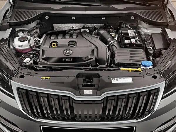 Skoda kodiaq двигатель. Под капотом шкода кодиак 1.4. двигатель шкода карок. skoda karoq под капотом. двигатель skoda karoq 1.4.