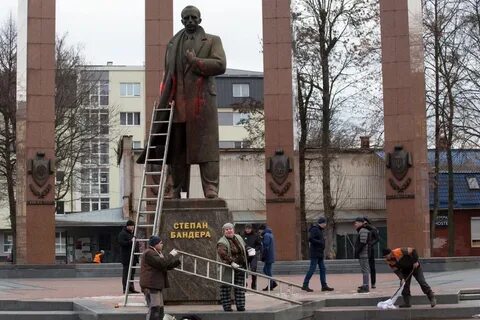 Памятник степана