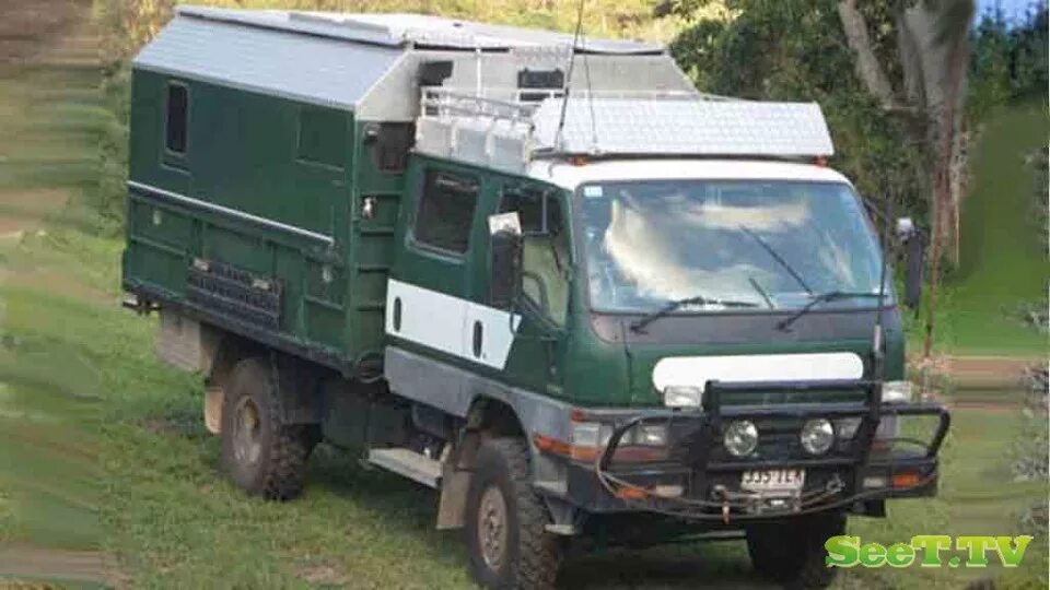 Грузовики 4вд приморский край. Mitsubishi Canter двухкабинник. Автодом Mitsubishi Canter 4wd. Мицубиси Кантер двухкабинник 4вд. Mitsubishi Canter 4x4.