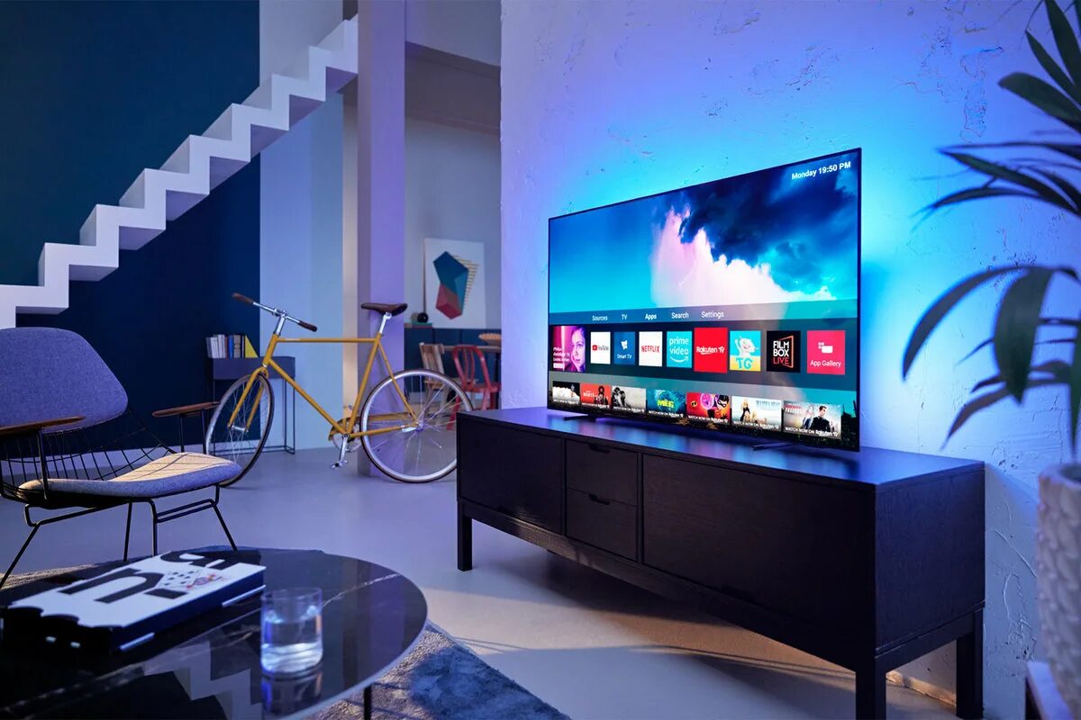 Топ телевизоров на андроид. Philips Ambilight 55 дюймов. Телевизор олед 65 смарт ТВ. Филипс эмбилайт 55. Телевизор Philips 55 OLED 2022.