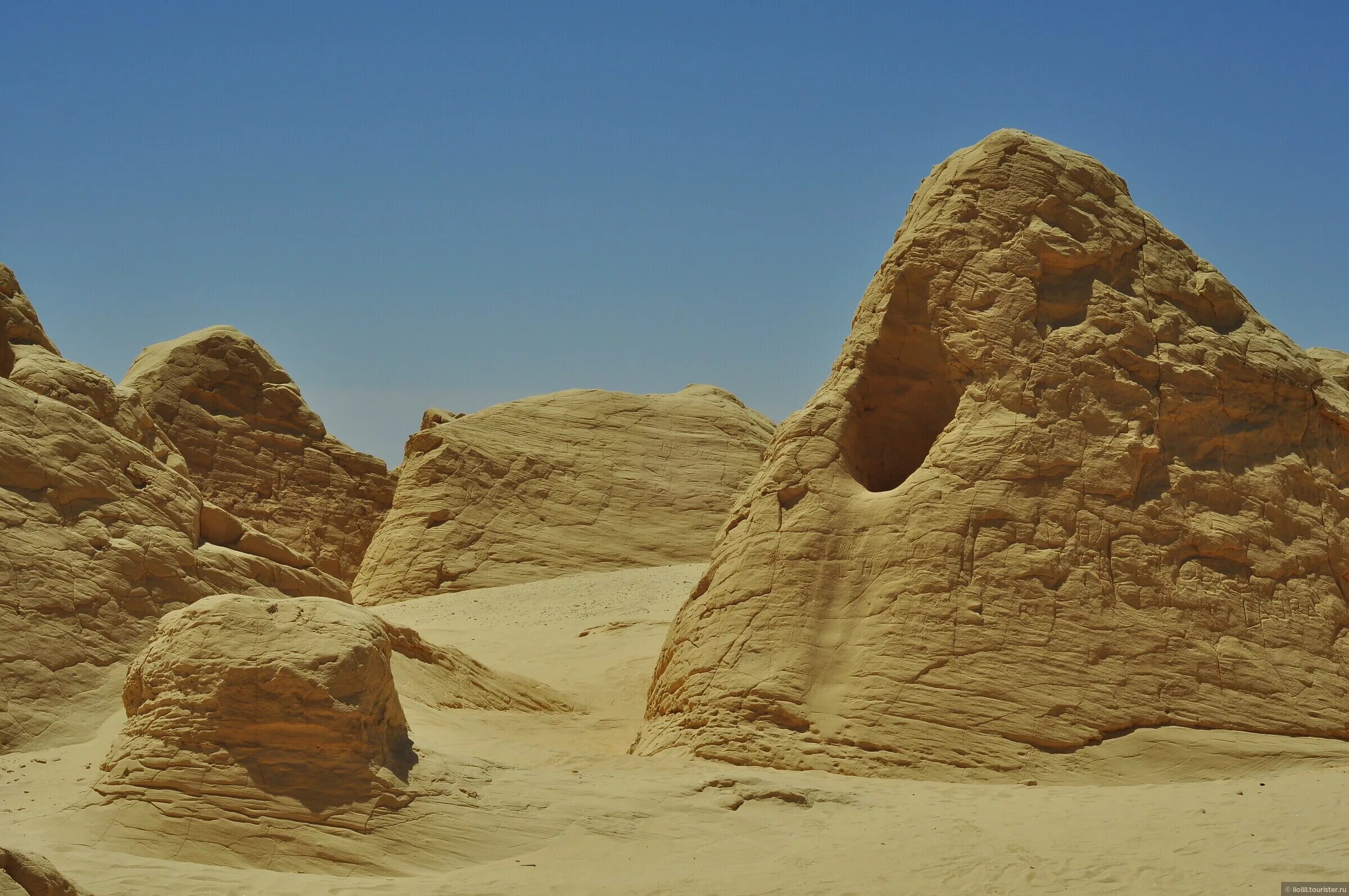 Рельеф туниса. Тунис горы атлас. Рельеф туниса. Атласские горы тунис. Атласские горы тунис.