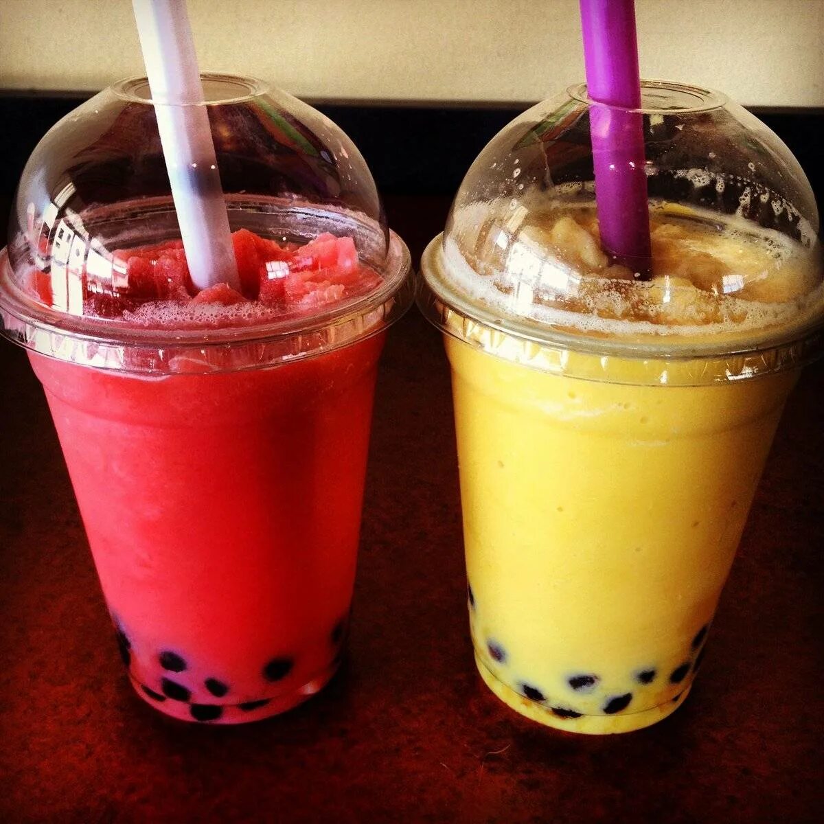 Чай с шариками рецепты. Тапиока Bubble Tea. Bubble Tea (бабл ти). Шарики тапиоки для Bubble Tea. Бабл ти с шариками Боба.