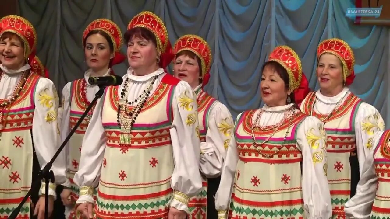 Зоренька плюс. Ансамбль Зоренька Шахты. Уральская Зоренька Березовский хор. Молодёжный ансамбль играй гармонь. У зари у зореньки.