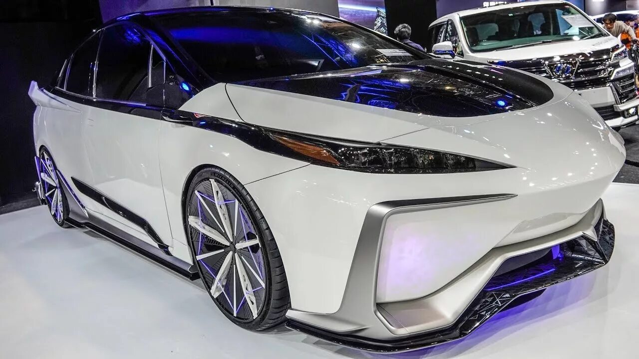 Toyota новые модели 2023. Тойота Приус PHV 2020. Toyota Prius PHV 2022. Toyota Prius 2020 Modellista. Тойота Приус 2022 новый.