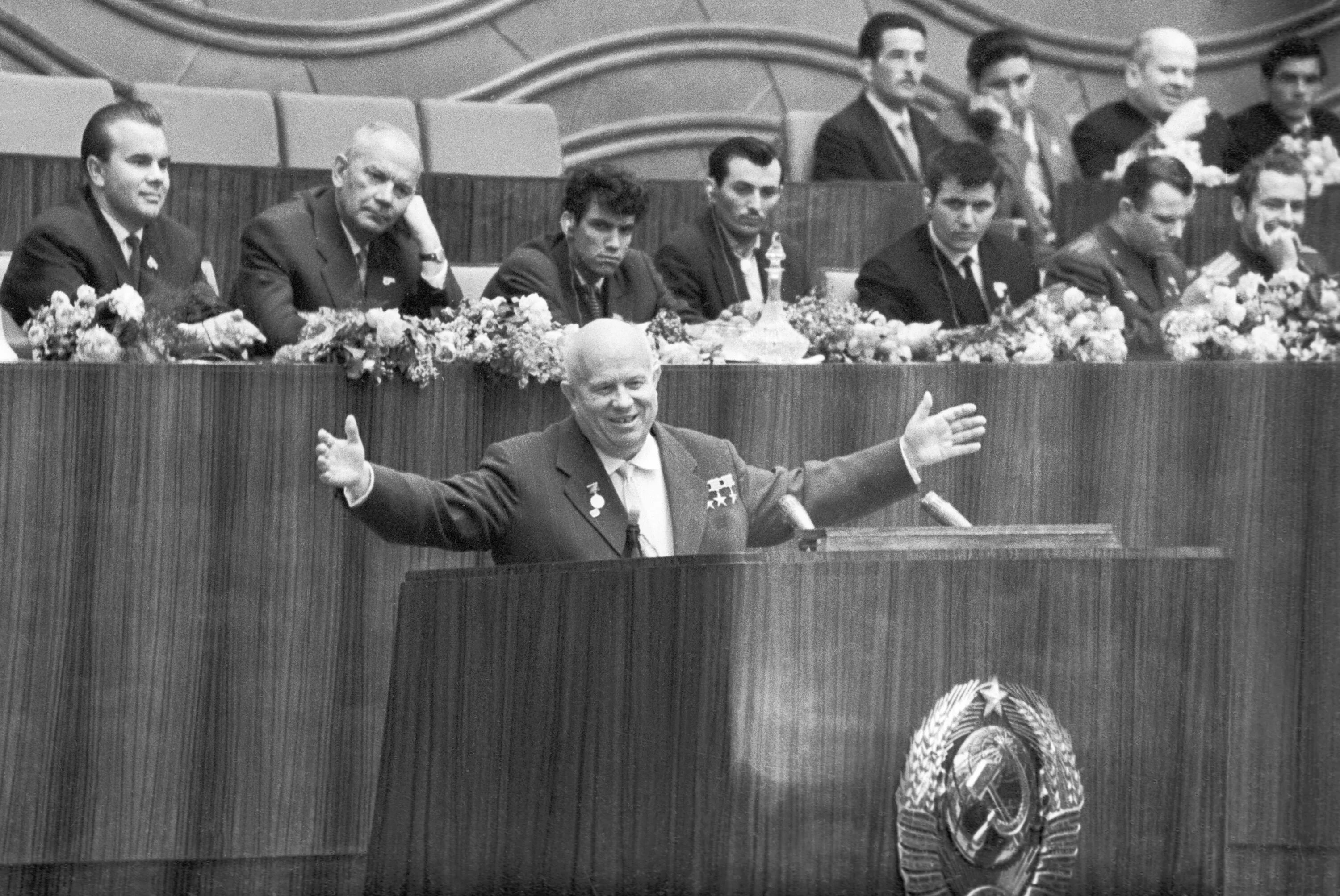 хрущев на 22 съезде кпсс. 22 съезд кпсс фото. решения xxv съезда кпсс в жизнь. 22 съезд цк кпсс. 22 съезд кпсс 1961.