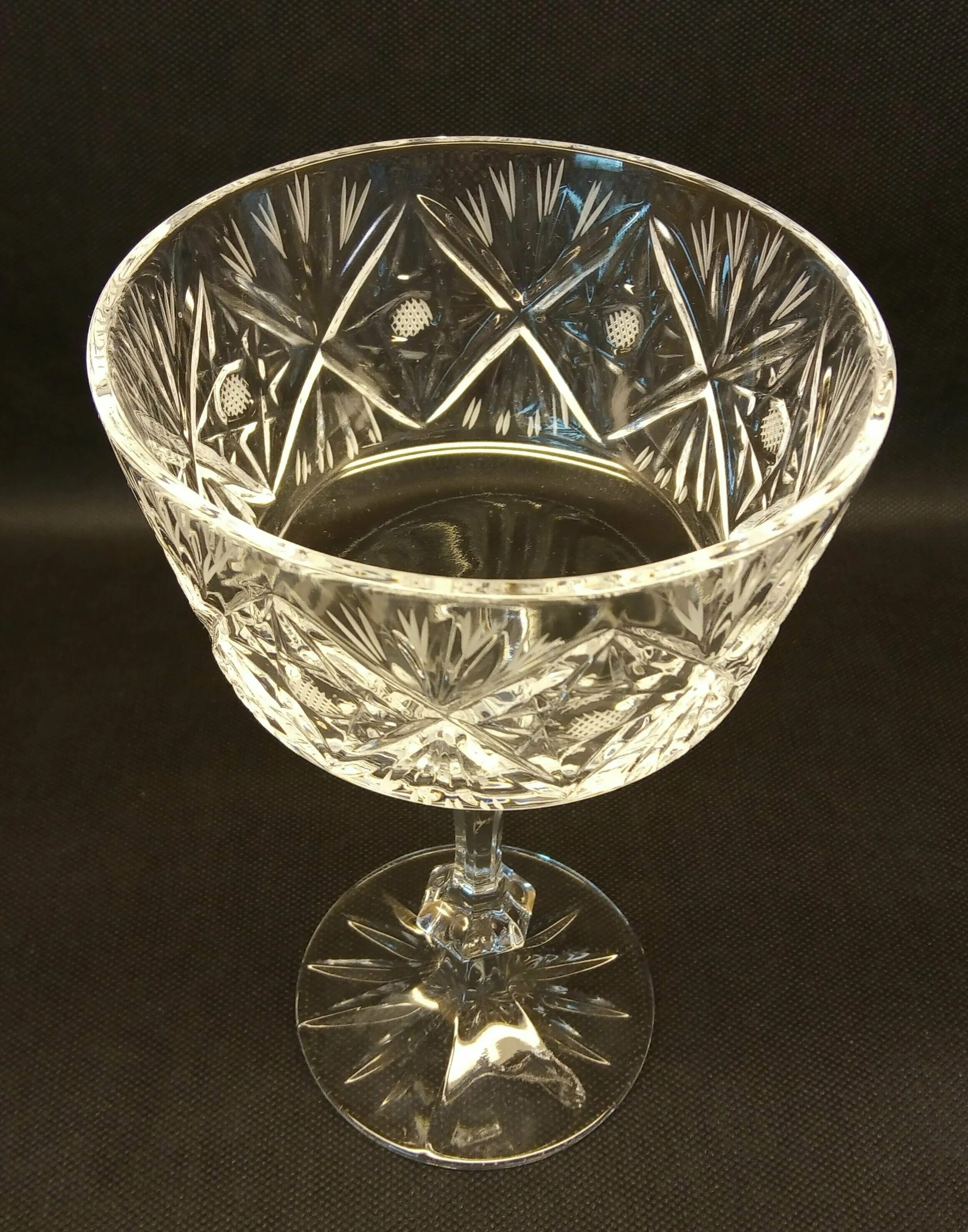 ваза alexandria богемия. хрустальная ваза glasspo чехия. хрусталь гласспо чехия. ваза на ножке хрусталь ссср. хрустальные вазы на ножке.