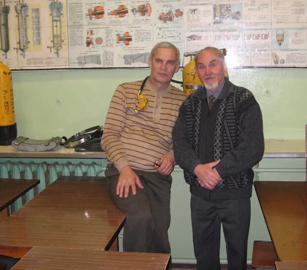 военно морской колледж спб ломоносов. колледж ломоносов. петродворцовый колледж спб. ломоносовское мореходное училище. ломоносовский морской колледж вмф, ломоносов.