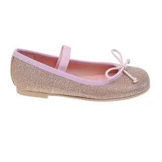 Pretty ballerinas