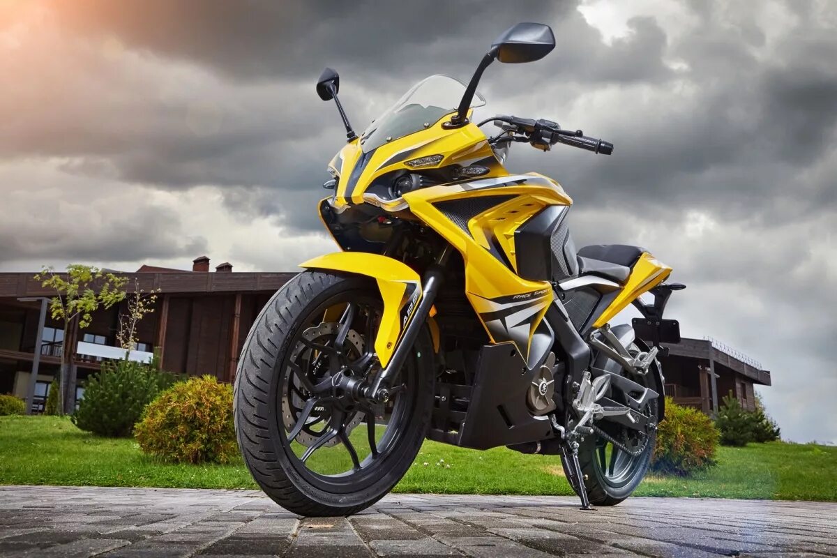 Bajaj pulsar. Bajaj Pulsar RS 200. Пульсар 200 мотоциклы. Мотоцикл Bajaj Pulsar 200. Bajaj rs200.