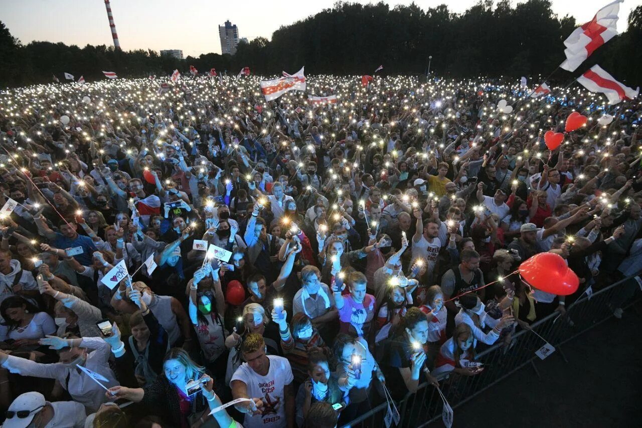 Политические события выборы. 9 Августа 2020 Беларусь. Митинг в Белоруссии 2020 года 9 августа. Митинги в Белоруссии 2020 итоги. Выборы в Беларуси 2020.