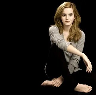 Sit on lap- Emma Watson Fanpage (@emma_hermione_beauty) on Instagram: "...