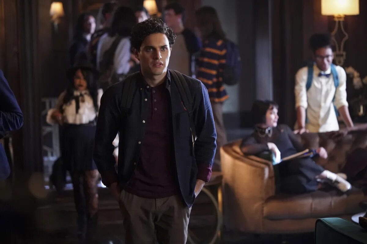 Билли кинг сериал. Билли кинг сериал. Школа сальваторе наследие. Still the show. Dkb корейская группа.