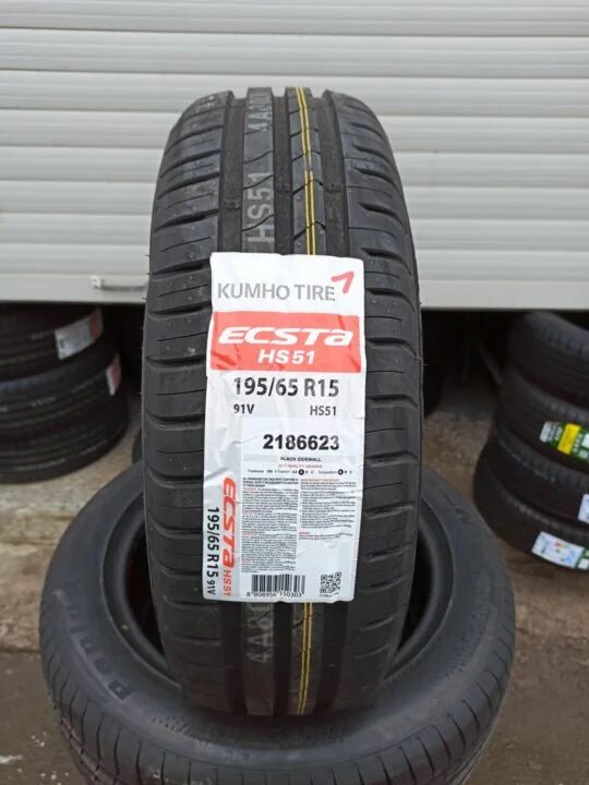 225/65r17 102v Kumho Ecsta hs52. 195/65r15 91v Kumho Ecsta ps31. Kumho Ecsta ps31 215/55 r17 94w. Kumho Ecsta hs51.