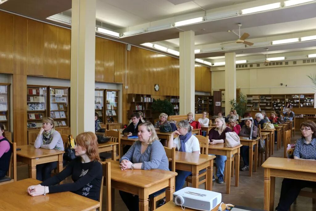 библиотека поколения арт. библиотека социальной работы. этнопсихология как наука. информационные услуги библиотеки. мероприятия в библиотеке с социально незащищенными слоями населения.