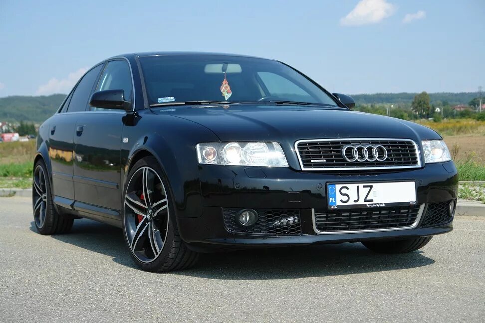 Купить с4 в беларуси. Audi a4 b6. Audi a4 b6 2001-2005. Audi a4 b6 1.8t. Audi a4 b6 Sline.