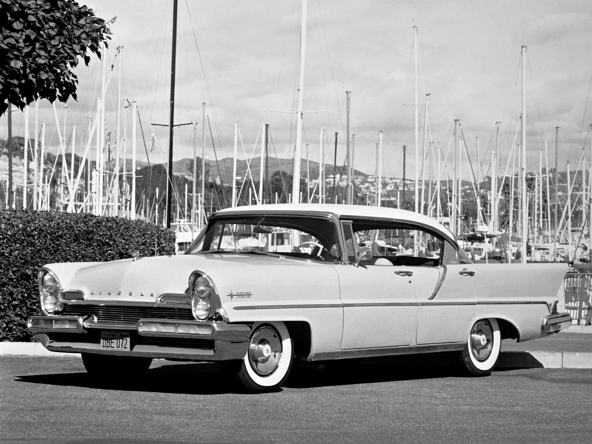 1957 года словами. Lincoln 1957. Линкольн премьер 1957. Lincoln Premiere 1957 Hardtop. Lincoln Landau 4-Door.