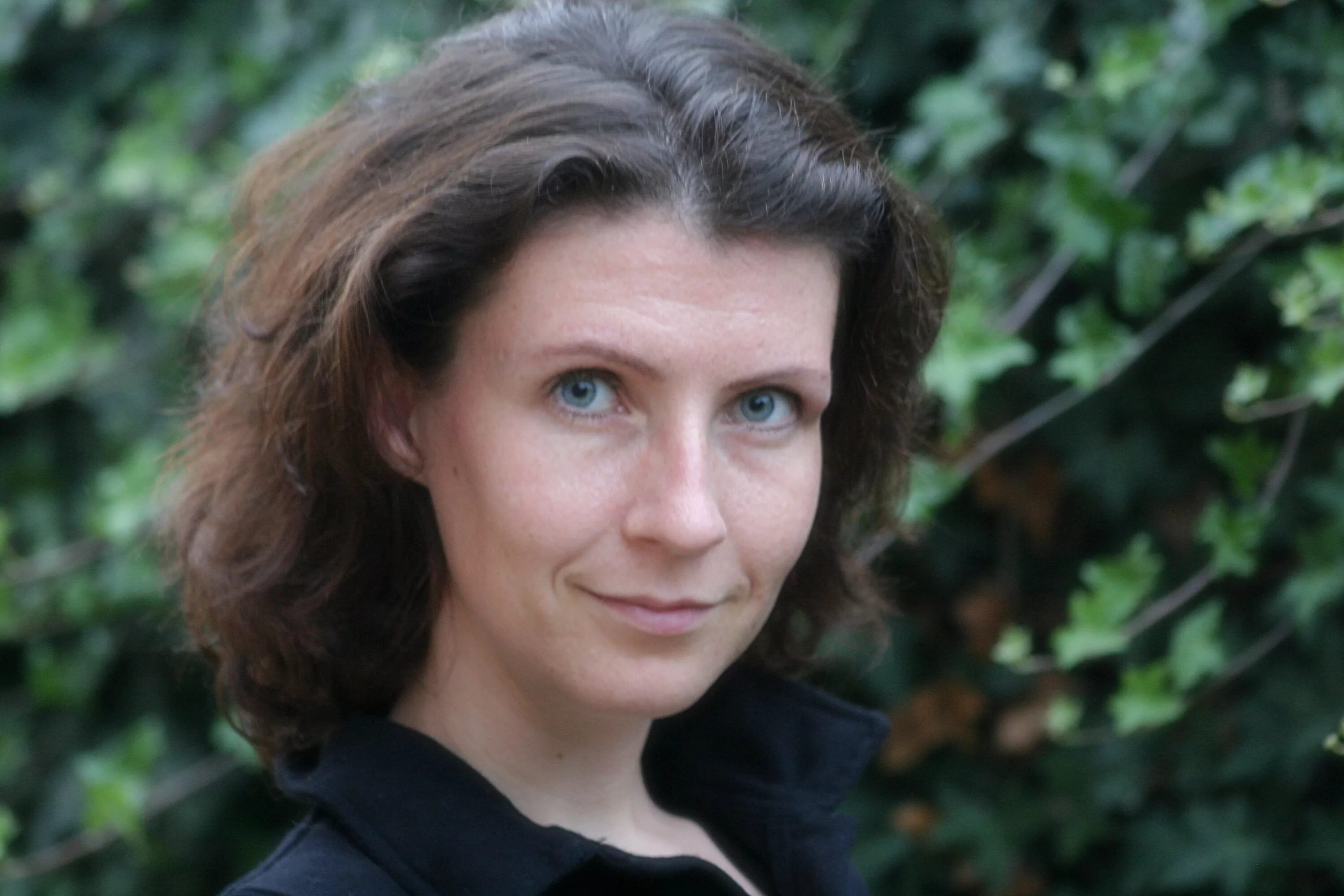 Центр эстер. Эстер мосер. эстер мосер esther moser. глазкова эстер витиевна. esther ouwehand.
