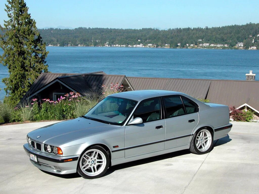 Кузова бмв е34. BMW 5 e34. BMW 5 Е 34. BMW e34 525i. BMW m5 e34 525i.